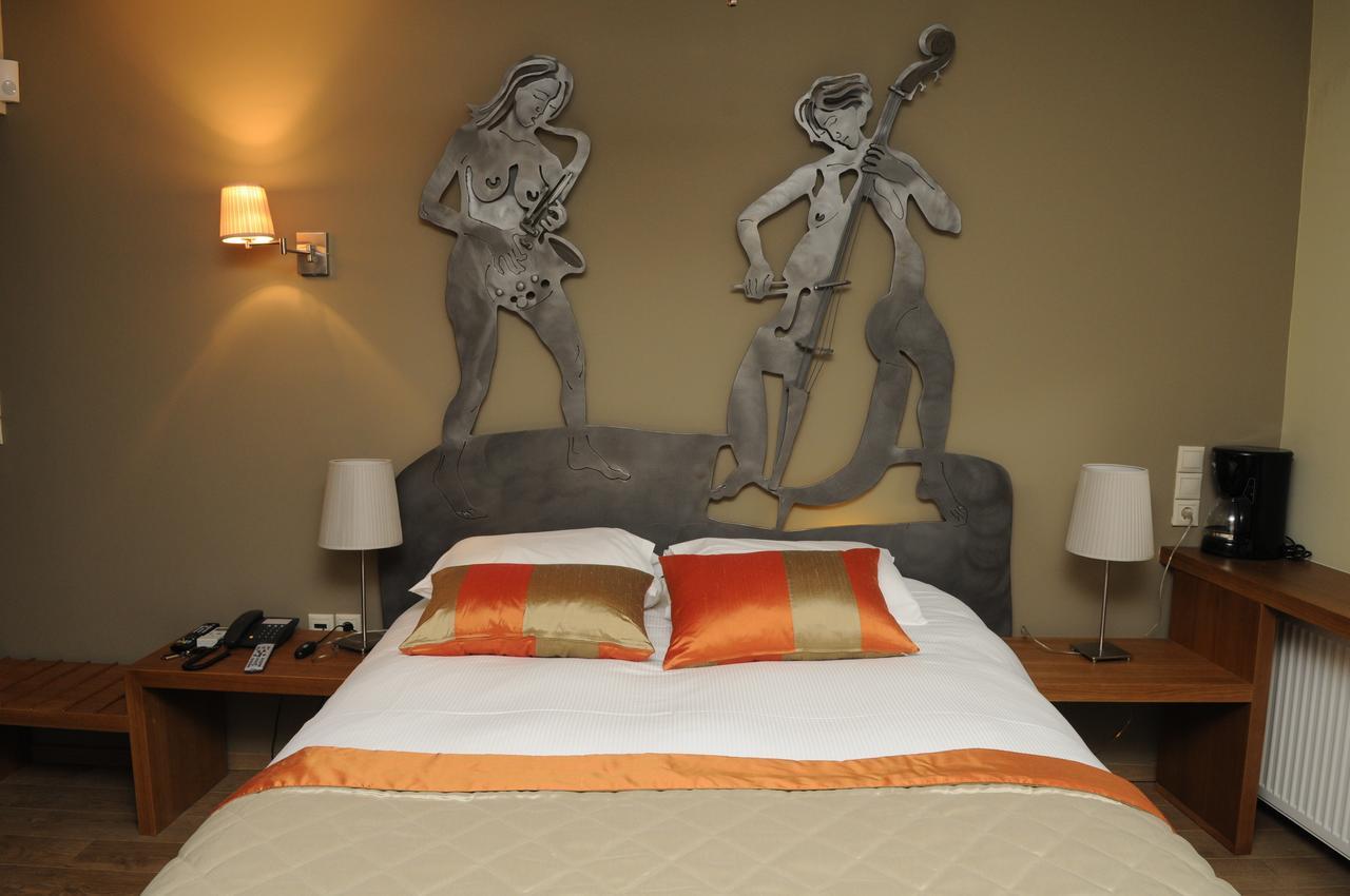 Mousiko Pandoxeio Hotel Steni Dhirfios Phòng bức ảnh
